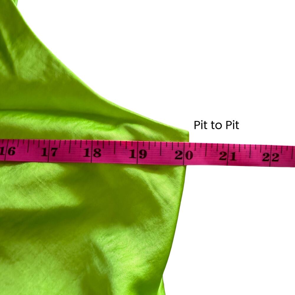 WILDFANG Empower Satin Cami Neon Green M NWT $68 - Picture 4 of 5